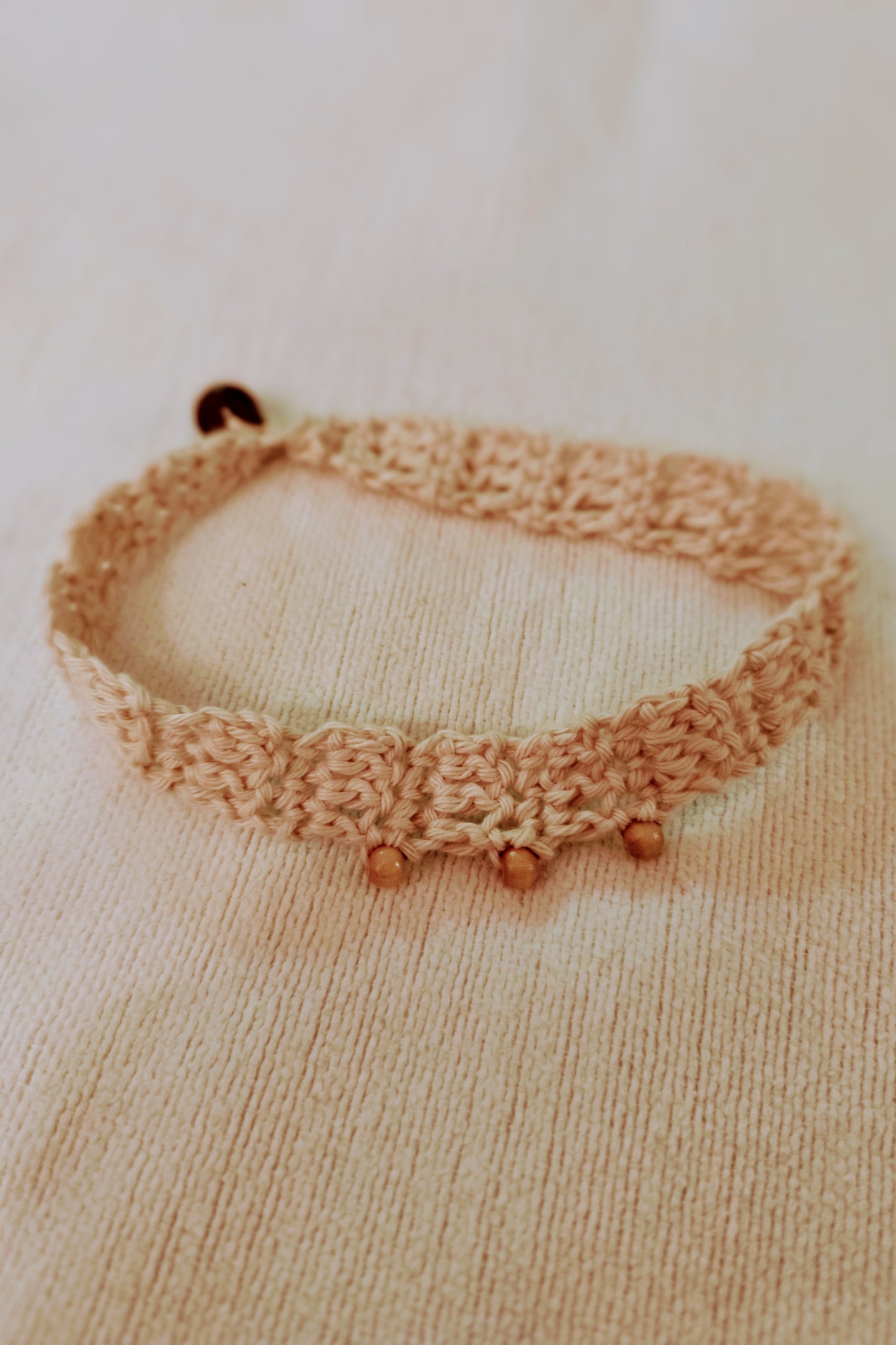 Choker necklace