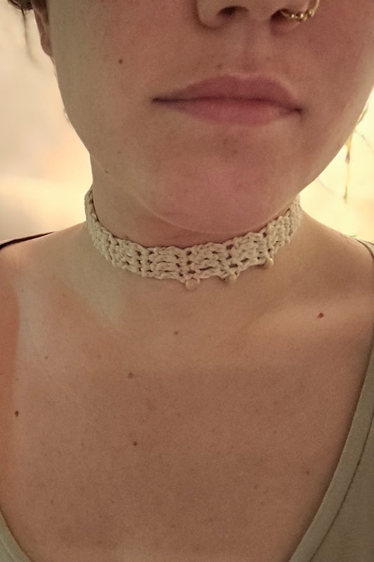 Choker necklace
