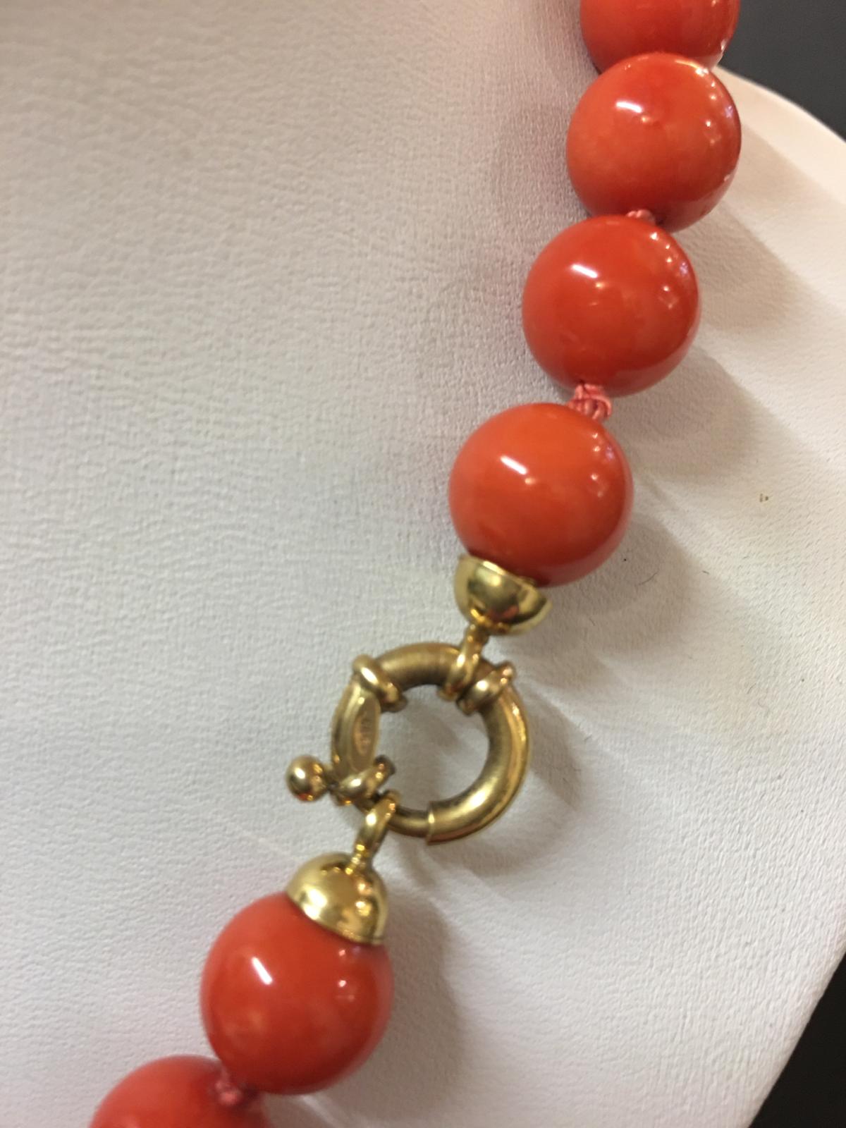 Precious Coral Necklace ⪼ Natural Red Color Coral Necklace with Gold Clasp