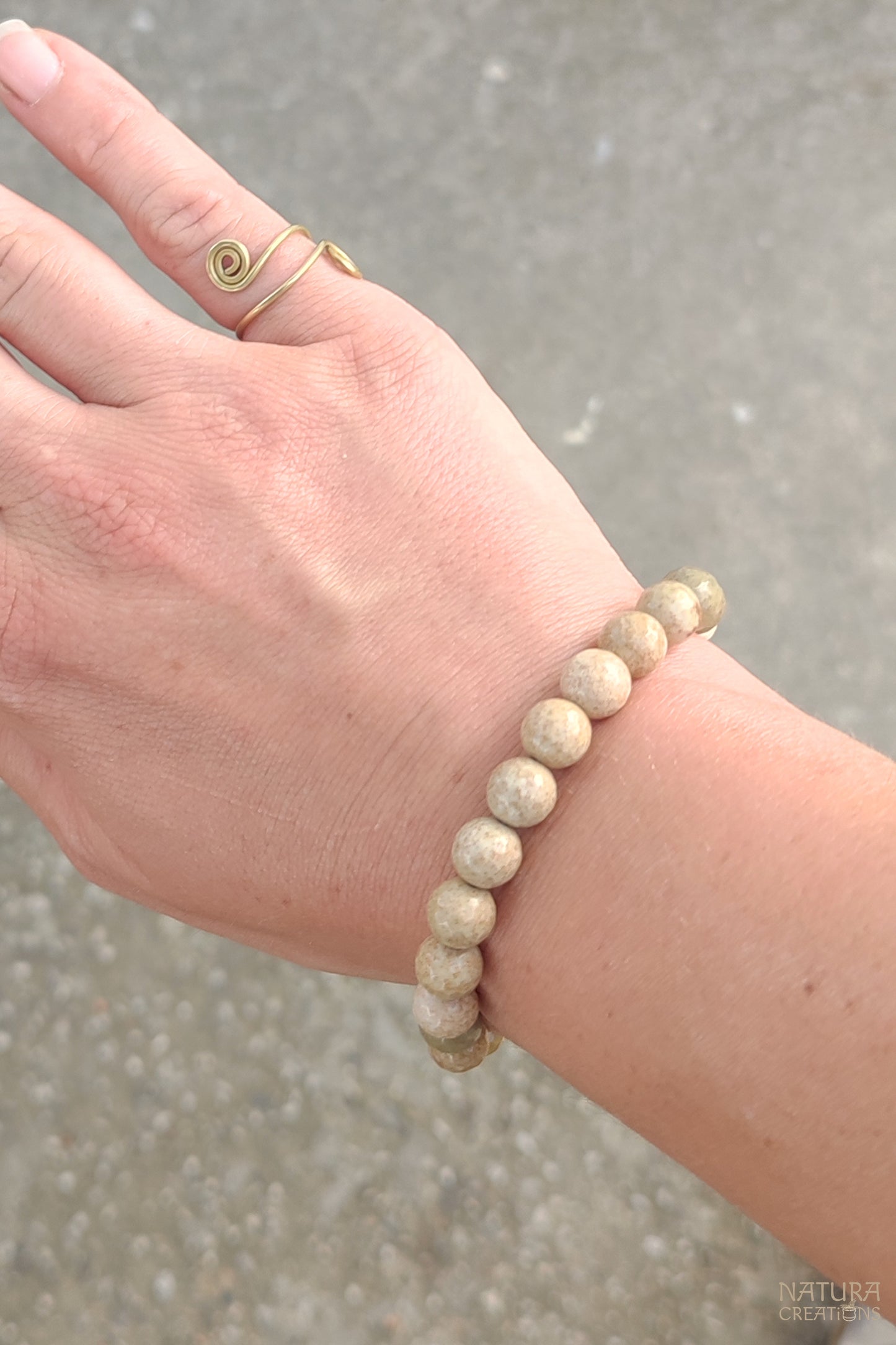 Beige Jasper Beaded Bracelet ⪼ Honeycomb Cut