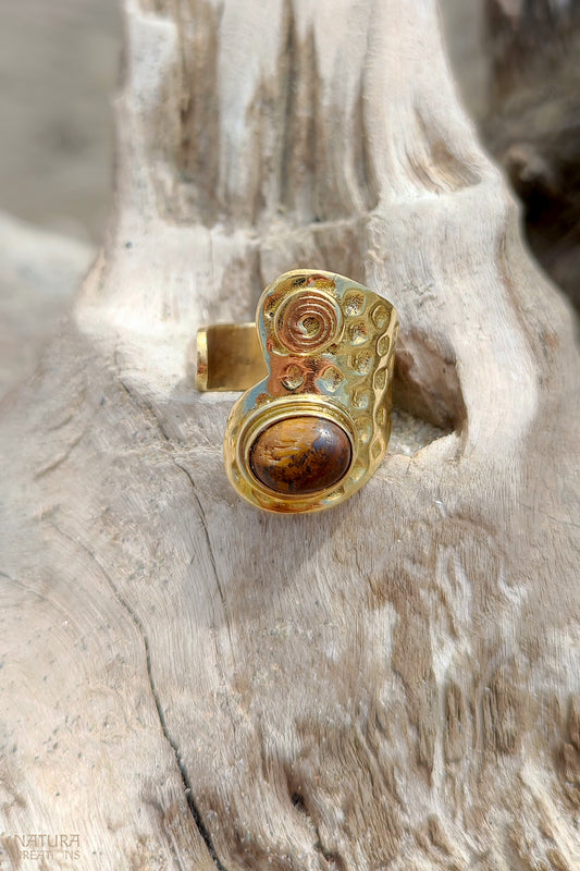 Leela Ring ⪼ Hand Hammered Brass Ring